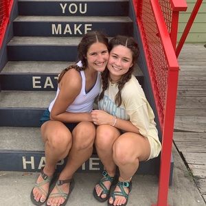 Meet your Posher, Sarah